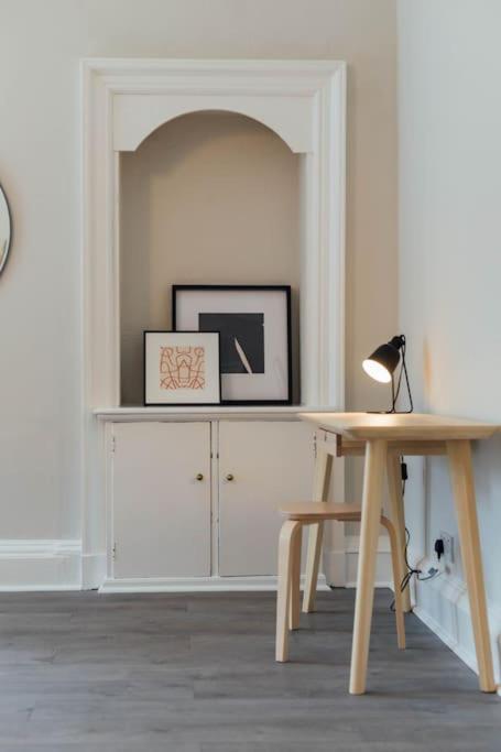 Stylish Stirling Apartment - Free Parking Exterior foto
